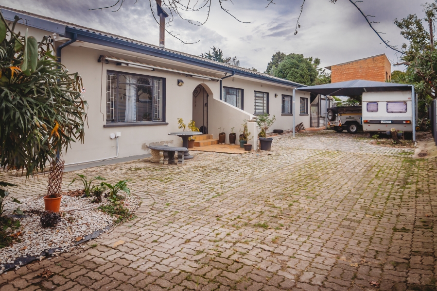 3 Bedroom Property for Sale in Denneoord Western Cape